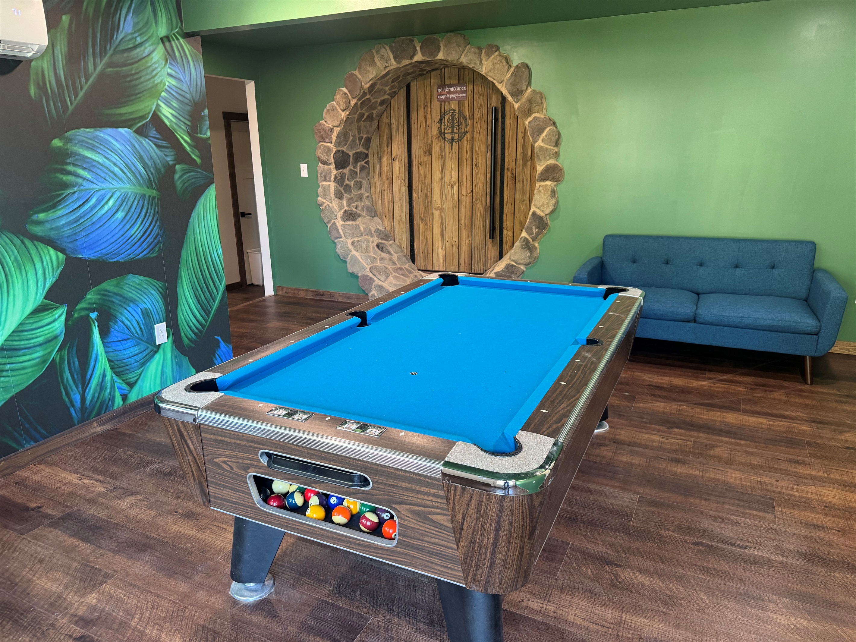 Full size commercial pool table