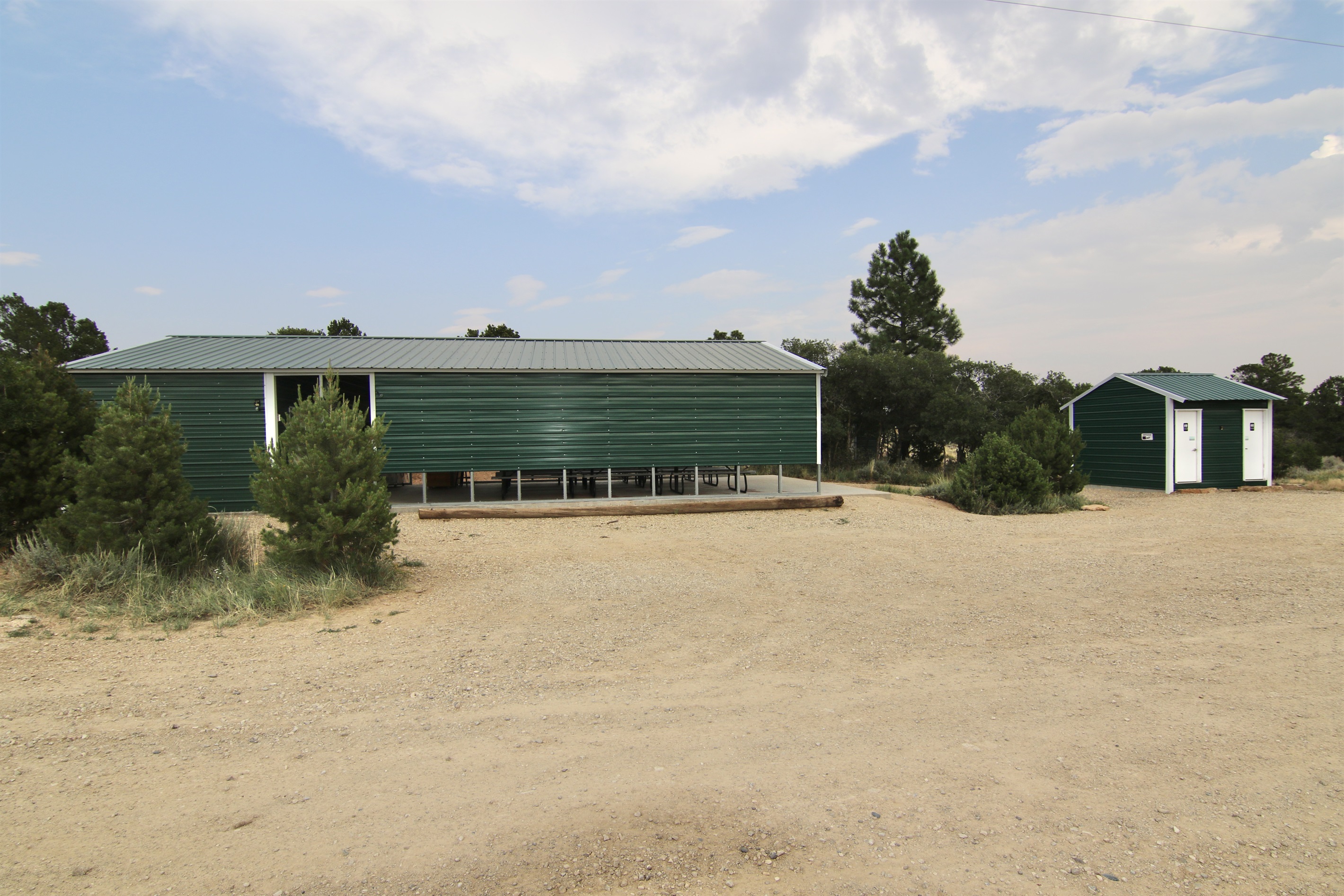 Glamping Pavilion and Bathrooms
