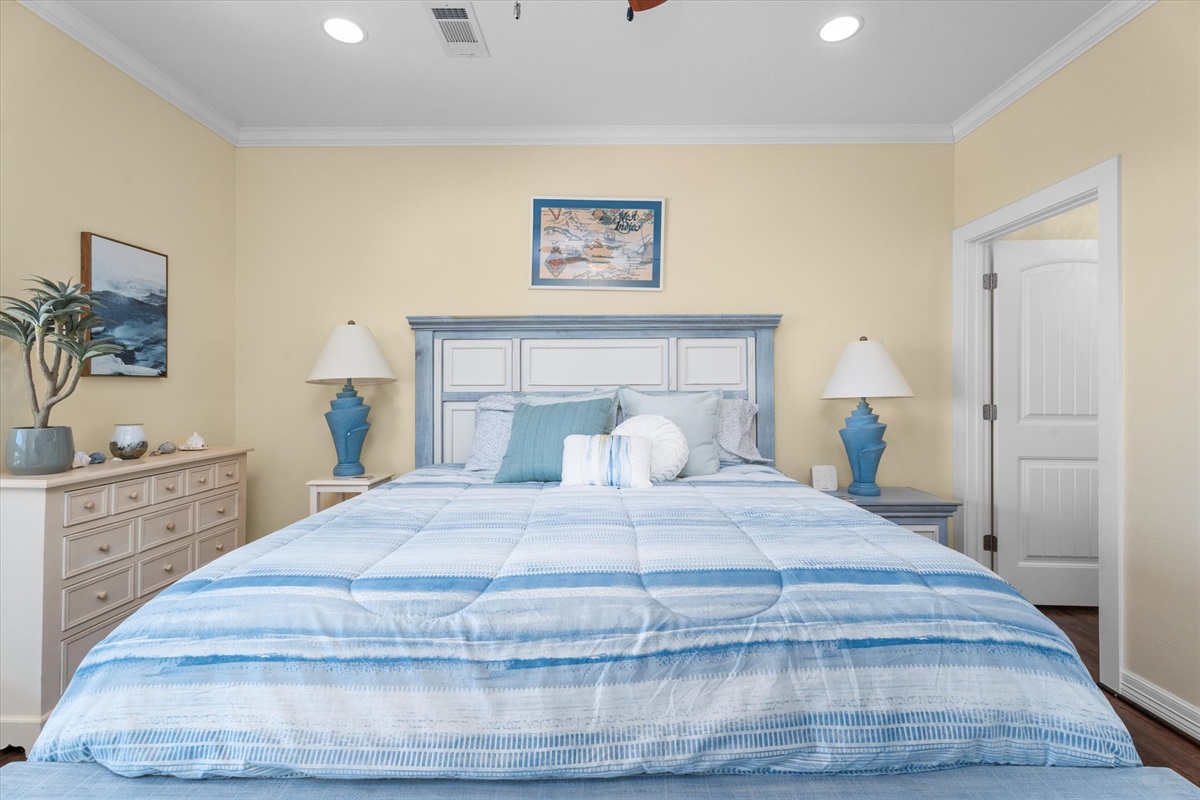 d9144d9cad1a47d19c74658002cc0903 Large | Beachhouse | Texas | TX | Vacation Homes | Galveston | Crystal Beach | Kokomo | Breezy Days | Beachfront Elegance | Sunrise Serenity | Southern Sands Property Management, LLC