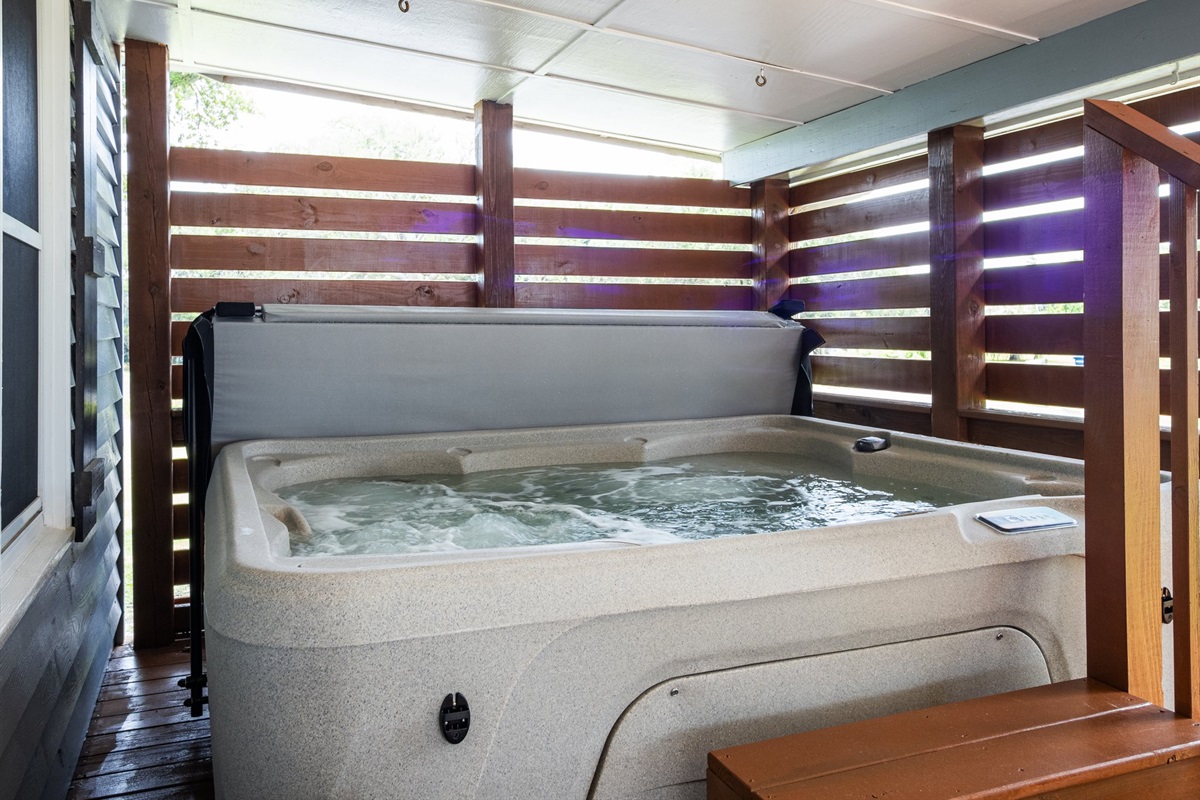 Private hot tub