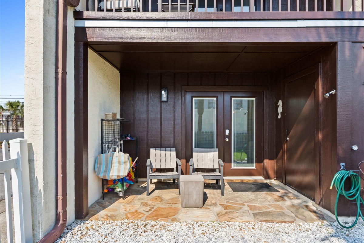 Downstairs Patio with Outdoor Seating