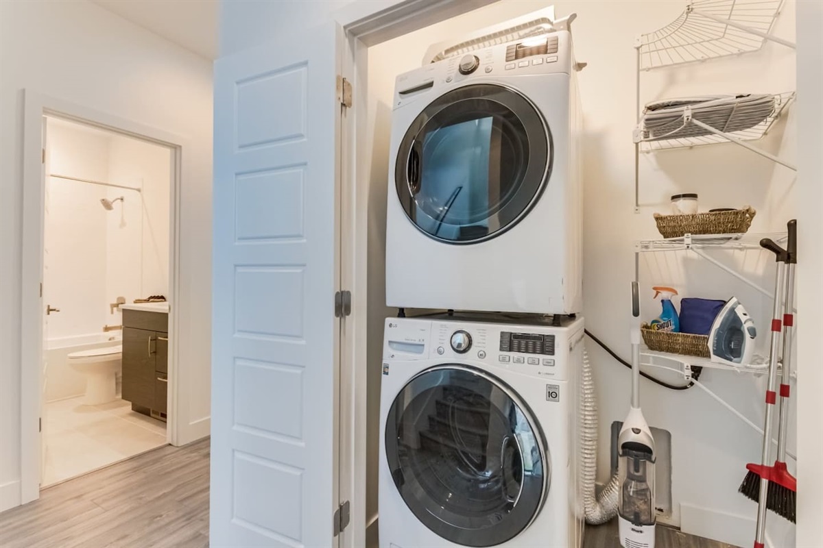 The Washer and Dryer makes staying those extra few days possible!