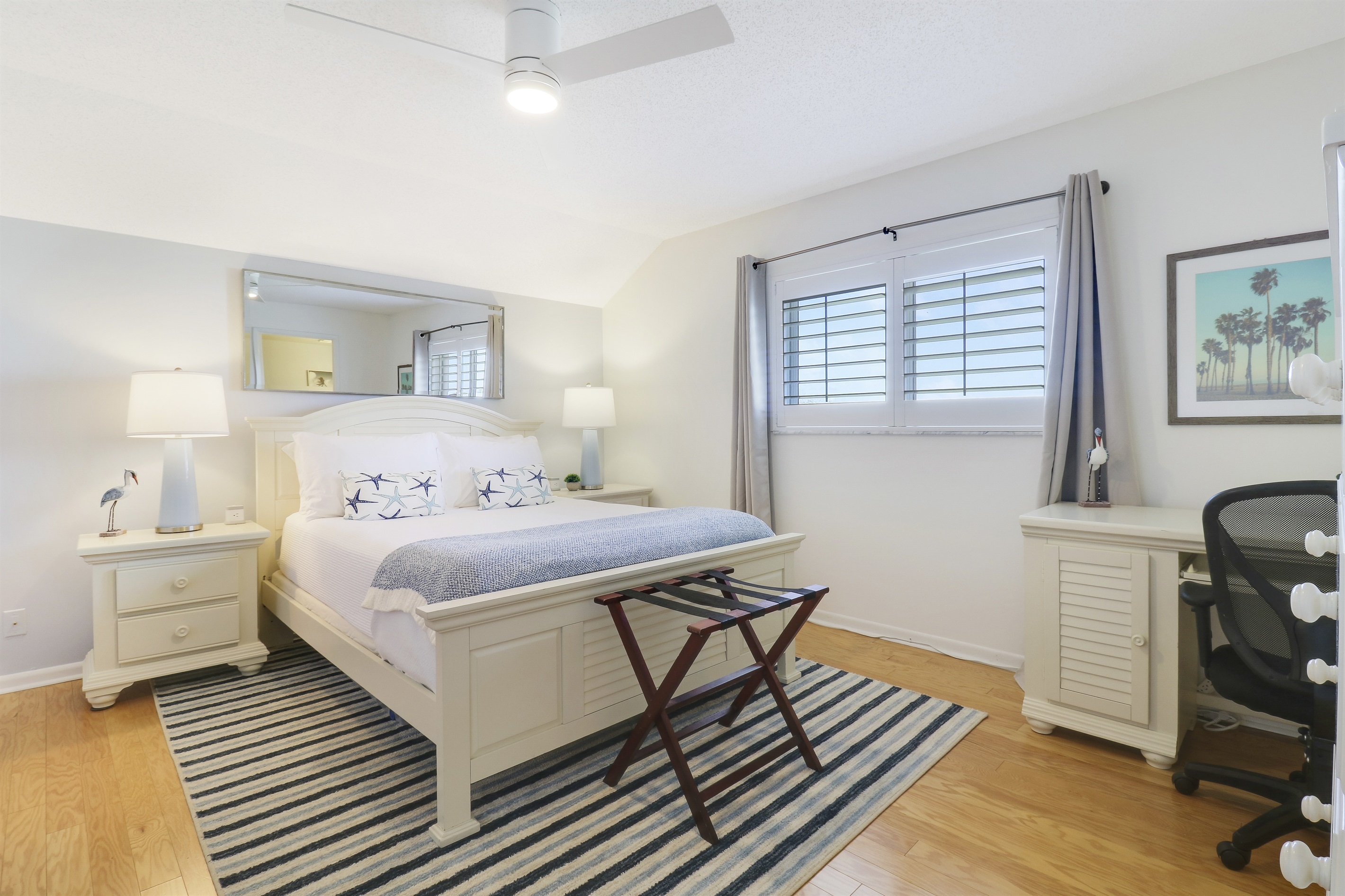 Queen bedroom suite, with desk