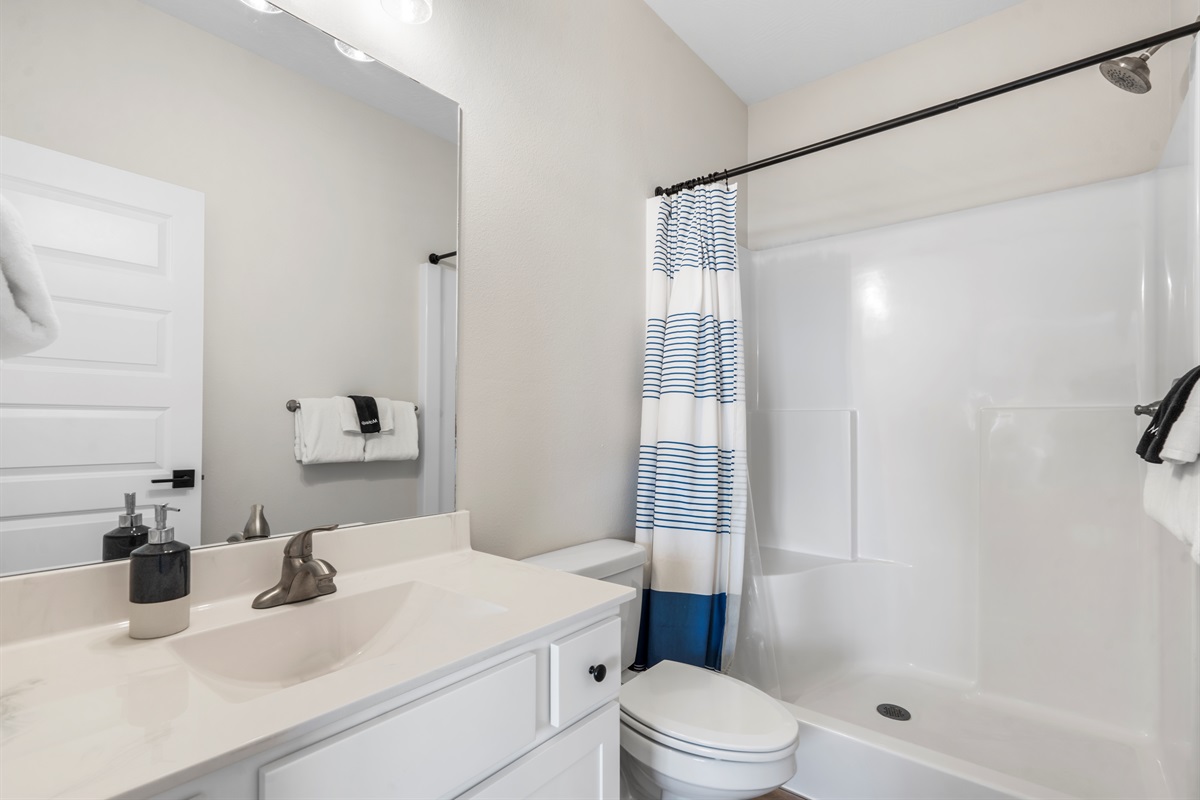 Hallway Bathroom- Upper Level