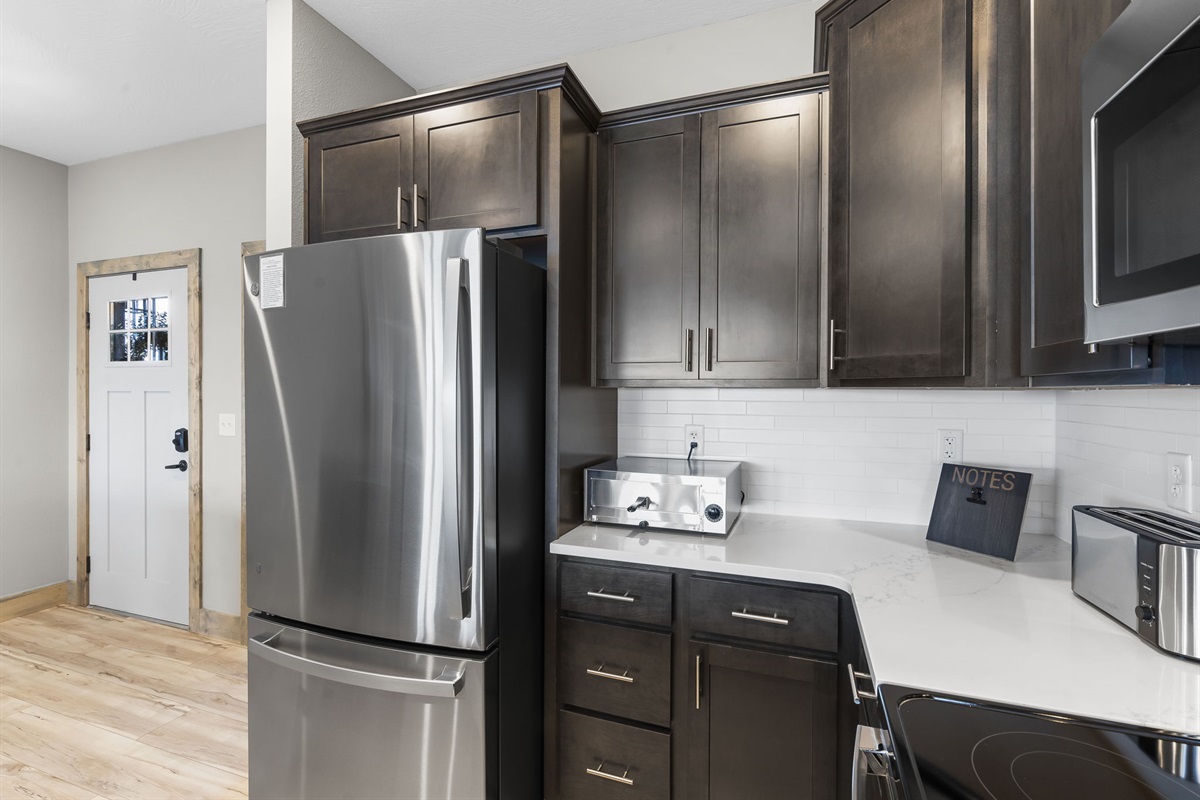 We provide all the cooking basics for your stay!