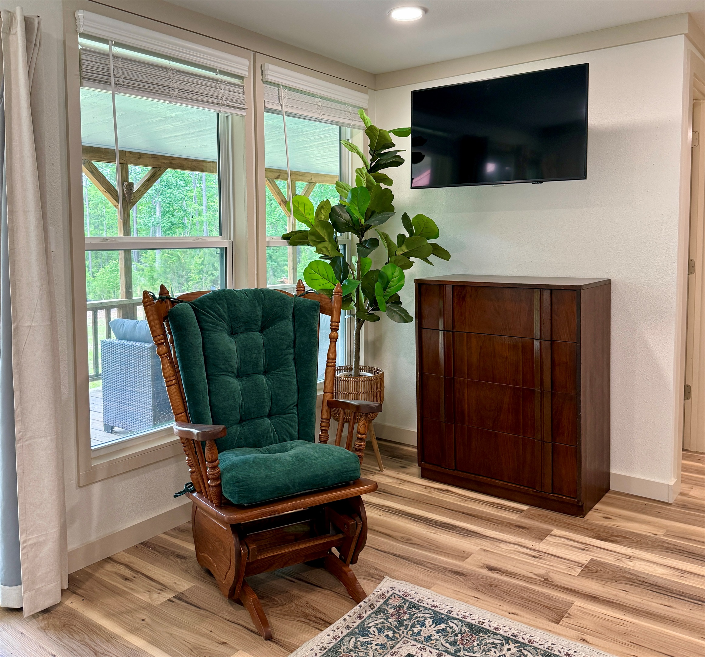 Rock a bye baby, our cabin is kid friendly!
