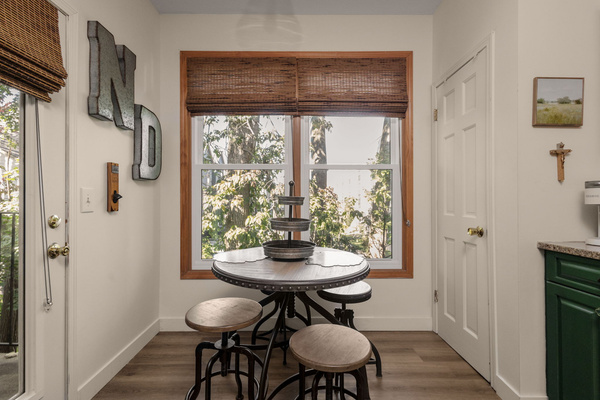 Irish Ivy Retreat | 2BR Near Notre Dame, photo 11