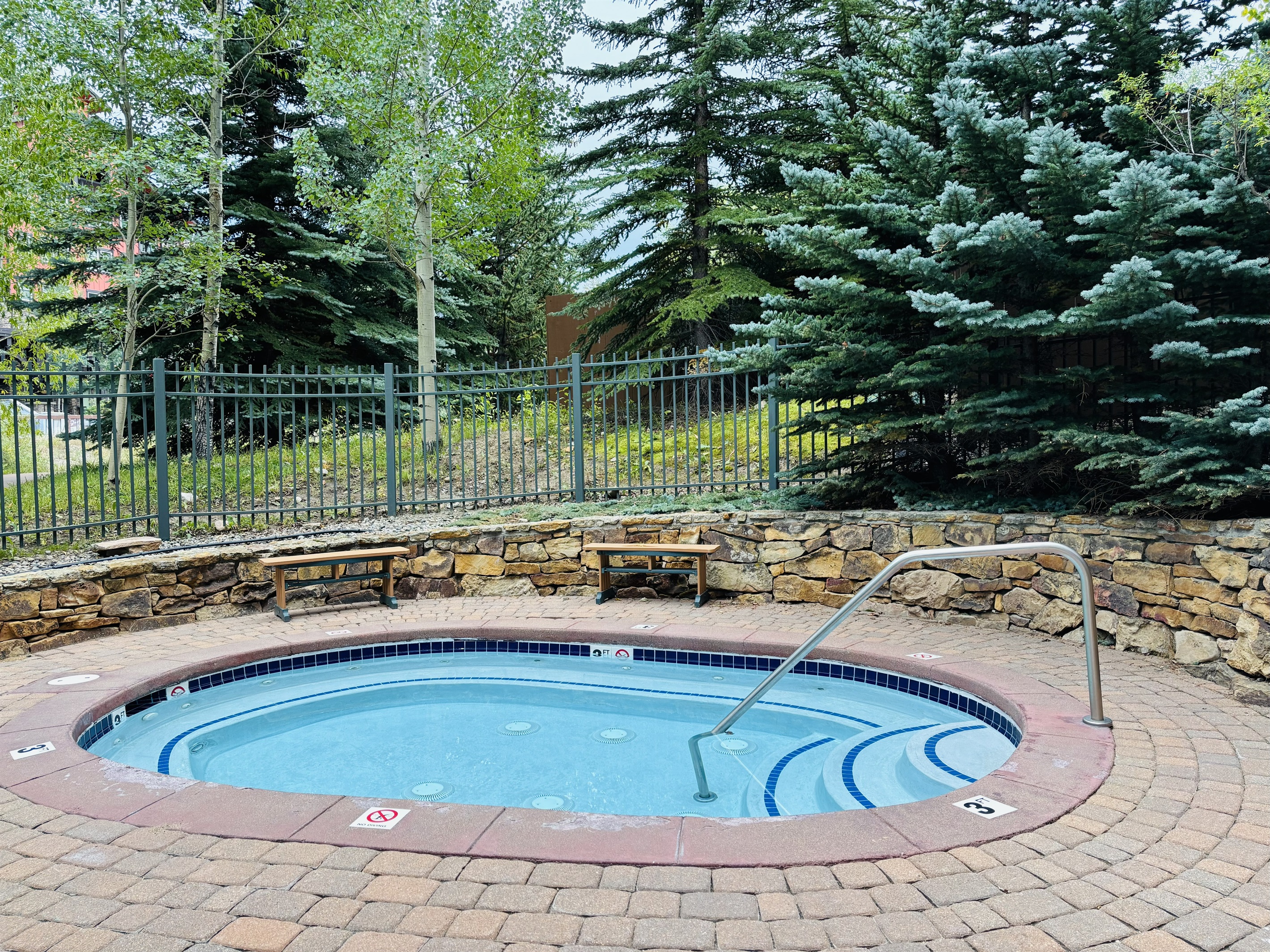 There are two Hot Tubs at the Riverside building