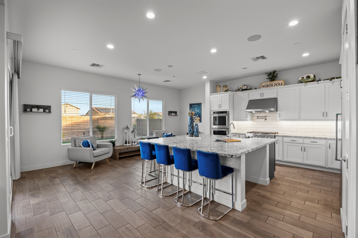 The Grand Peoria Estate – 5BR / 4.5BA Luxury + Casita — Modern Home | Sleeps 10 | Family Escape w/ Casita, Peoria, Arizona — photo 20