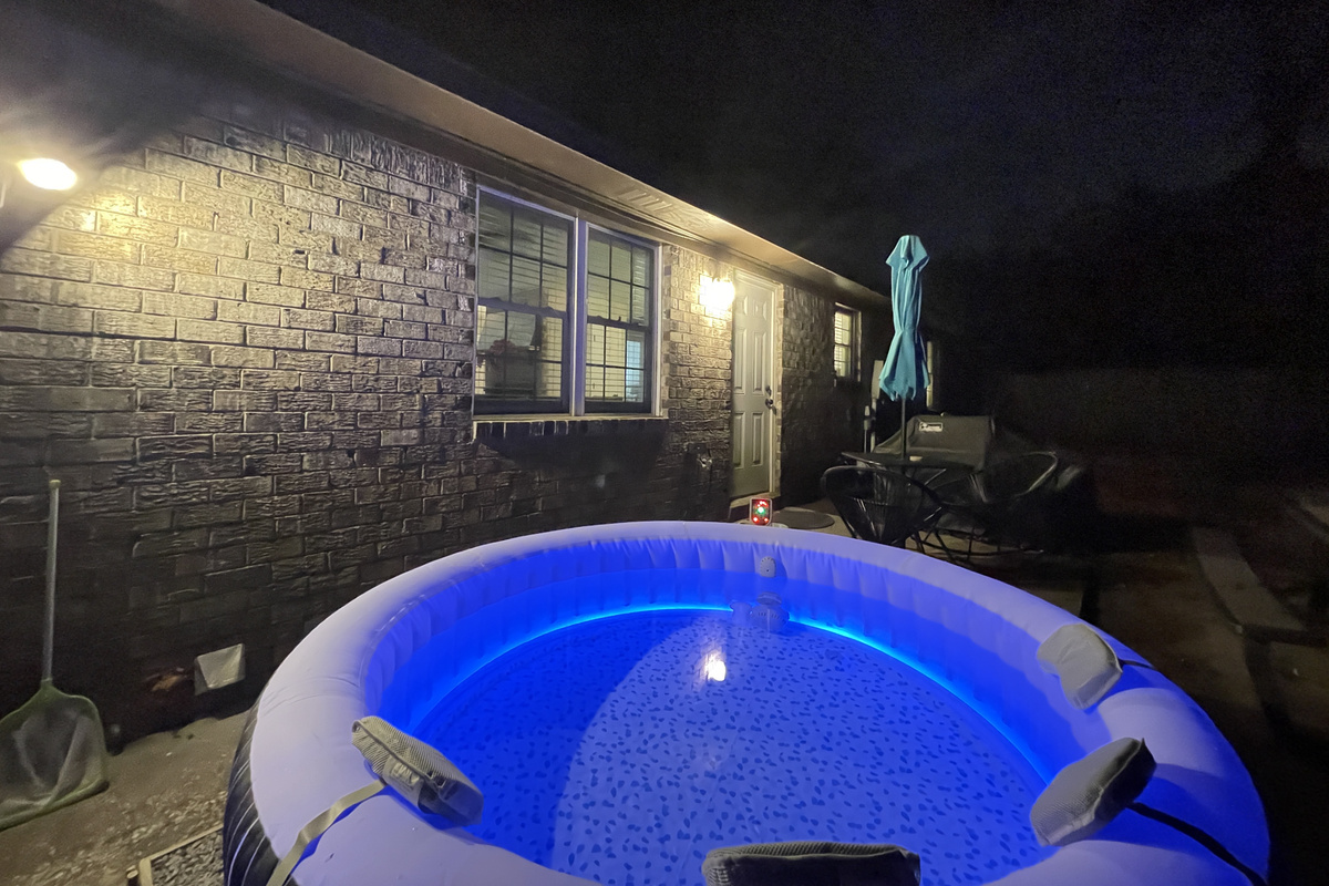 Digital Detox and Relax in the Hot Tub