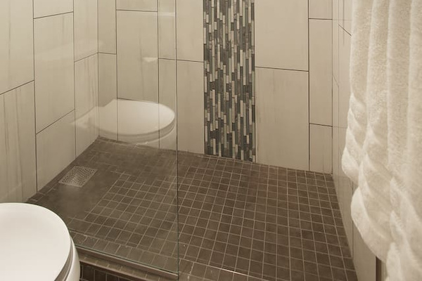 Guest Bathroom next to the guest bedroom