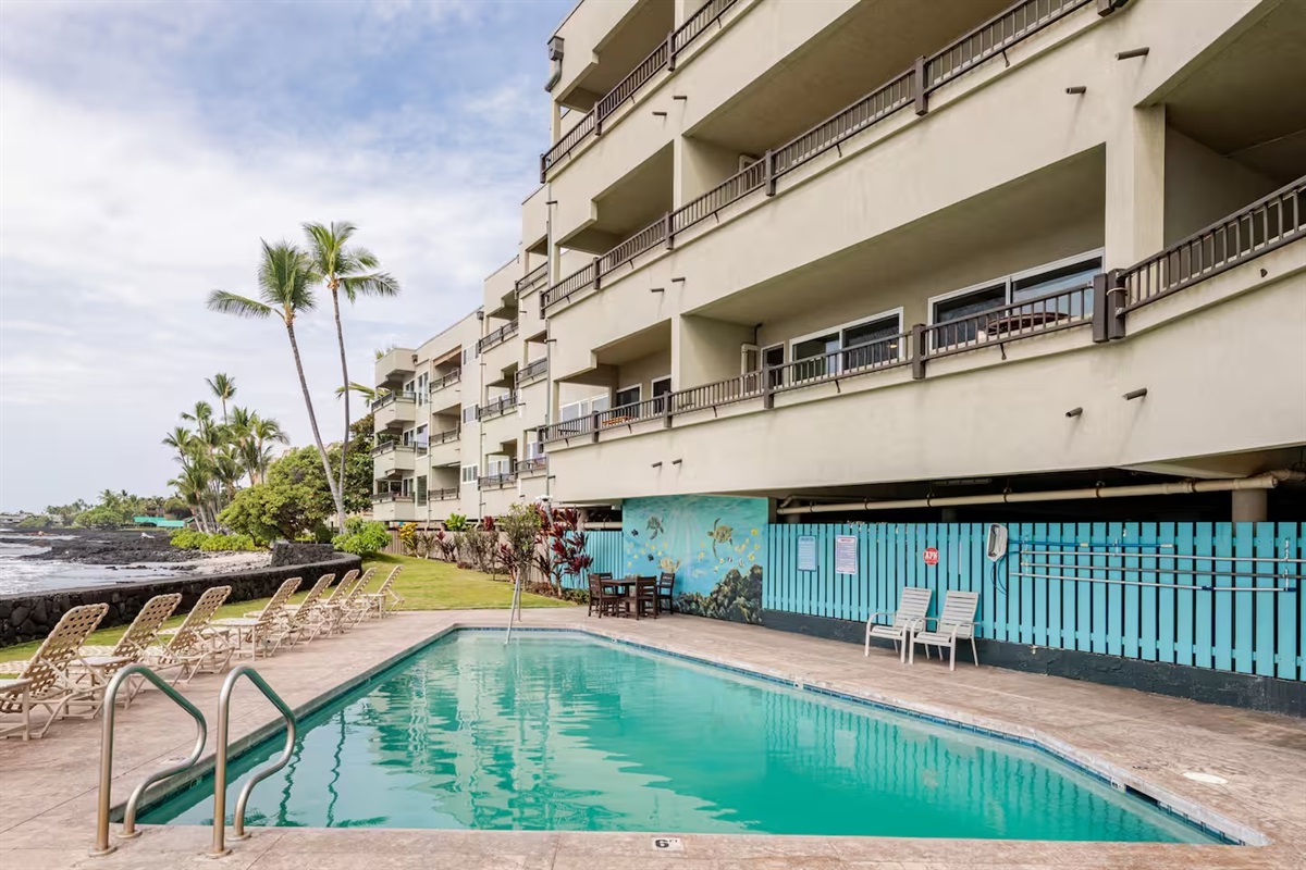 Almost like a private pool with hot tub, only 20 units sharing this area.