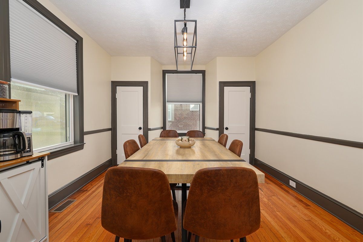 Dining room- seating for 8