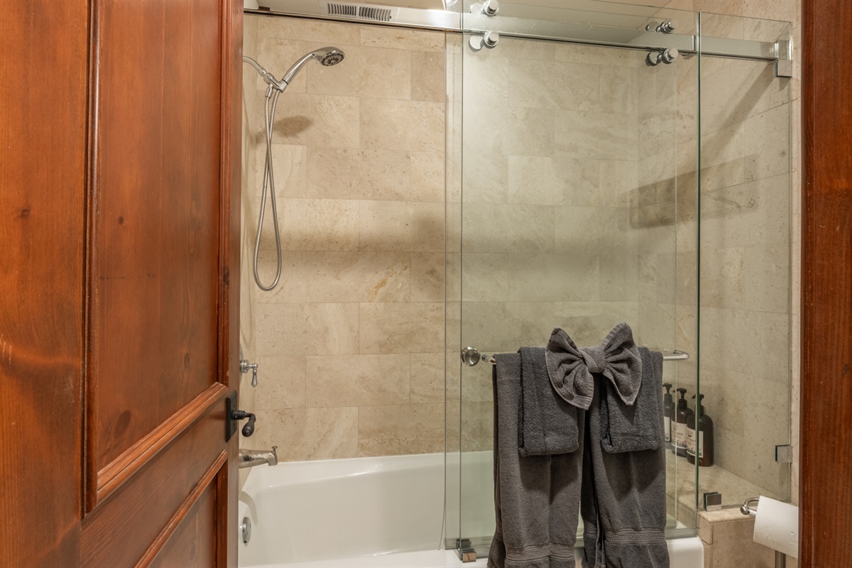 Thoughtfully designed with a separate toilet room and tub/shower—privacy and functionality without compromise.