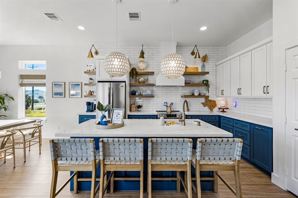 The kitchen is equipped with everything you need to cook meals and treats!