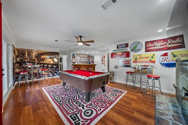 The antique pool table in the game room — Breakaway on Lake Hamilton