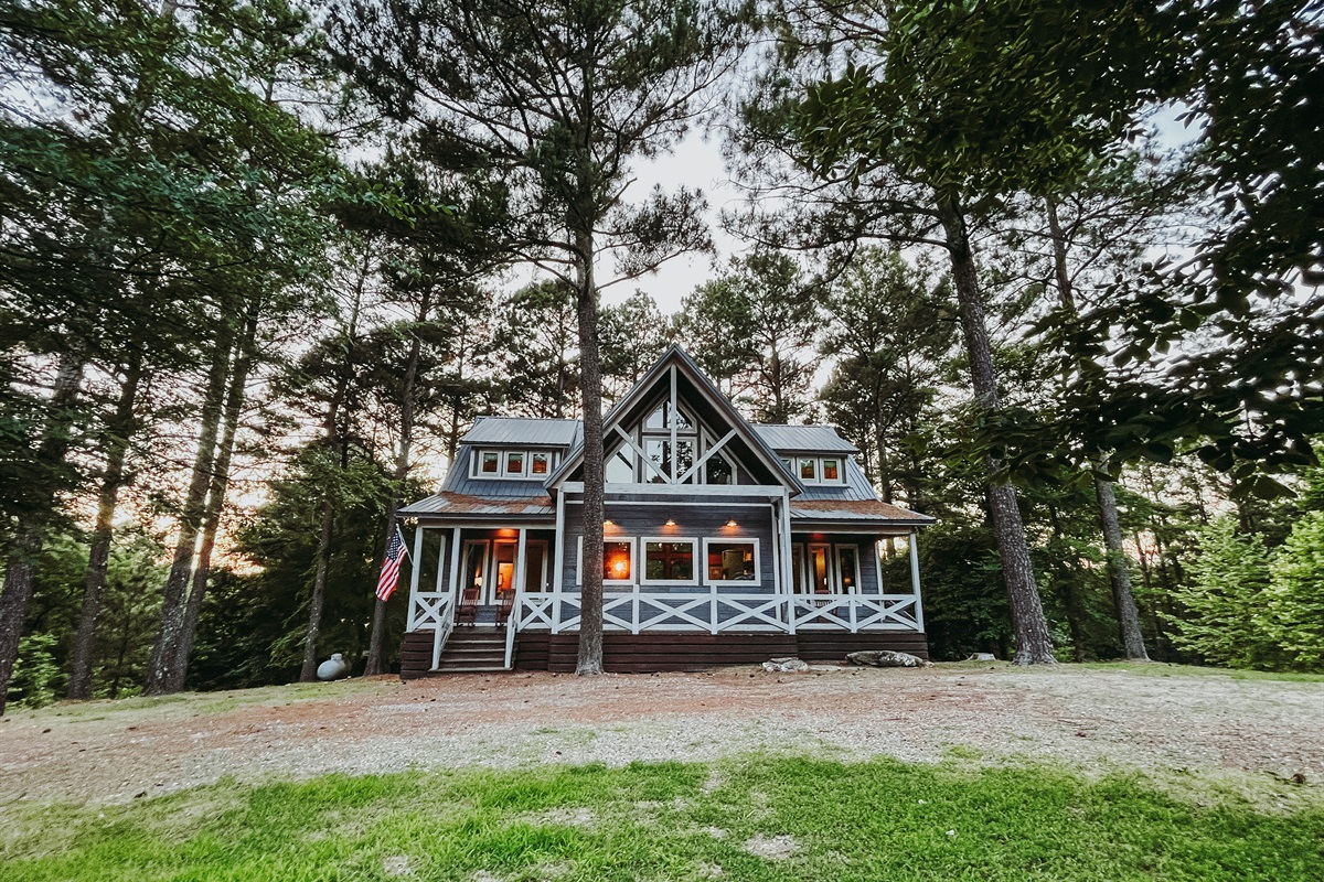 A private pine-filled sanctuary that still keeps you close to every adventure.