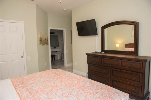 Suite 2 - attached to bath