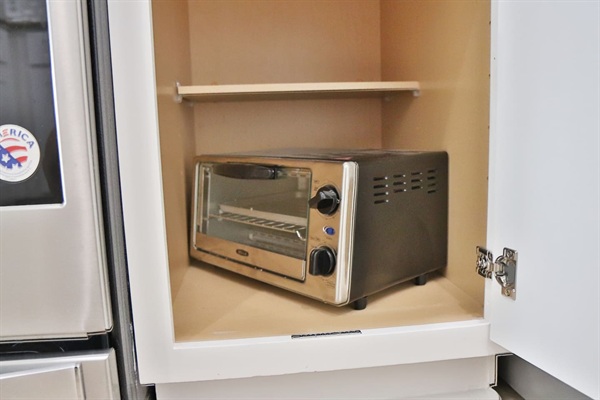 Tabletop toaster oven