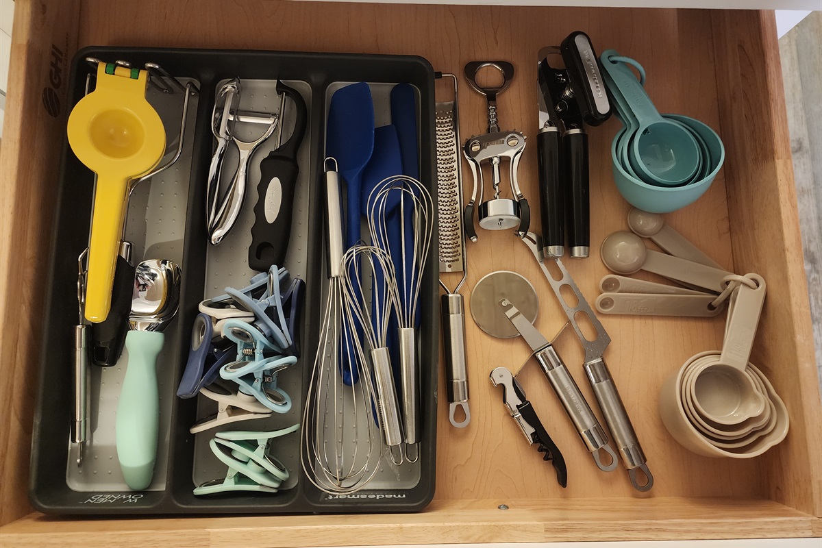 We thought of everything you would need, lemon squeezer, pizza cutters and more. Even bake a cake or prepare a big holiday meal