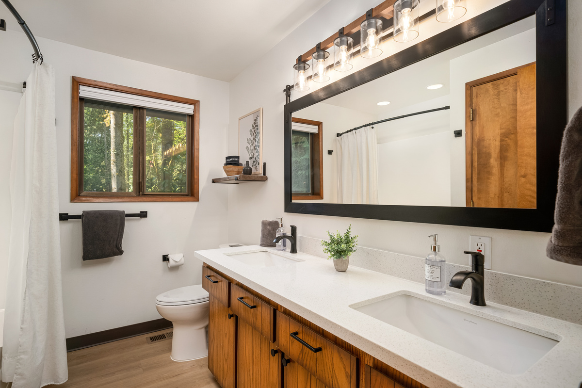 Soak away the day with treetop views right from the tub.