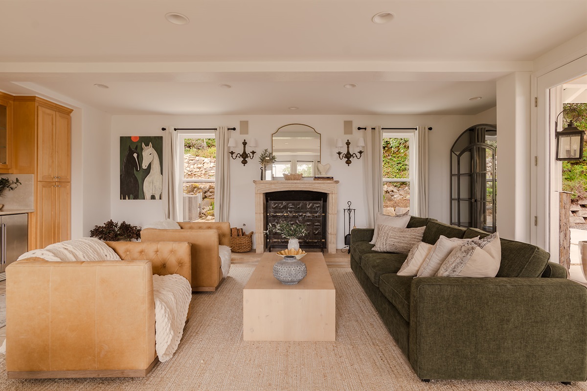 The Lounge