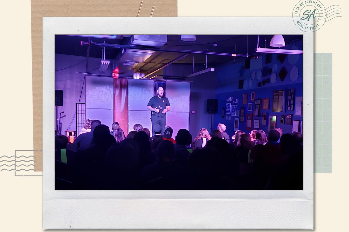 Competitive Comedy @ Neighborhood Theatre

Settle in for a night of live comedy in the heart of
downtown Mesa, then walk to dinner or drinks on
Main Street.

The house is just 12 minutes away from the attraction.