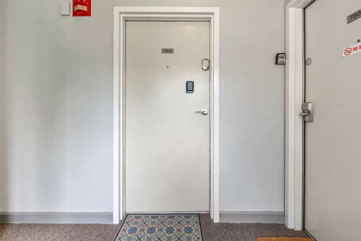 Front door with Keypad