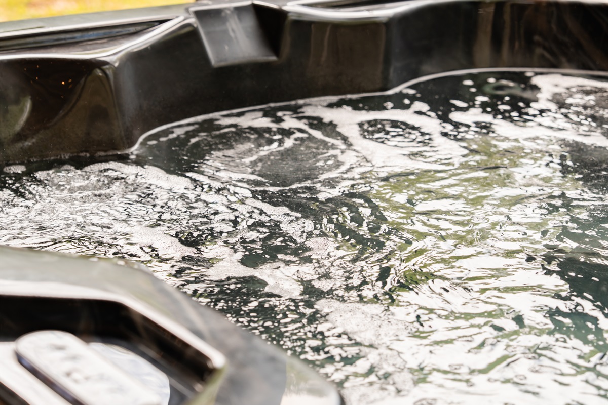 Hot tub drained, cleaned, sanitized and refilled after each guest stay.