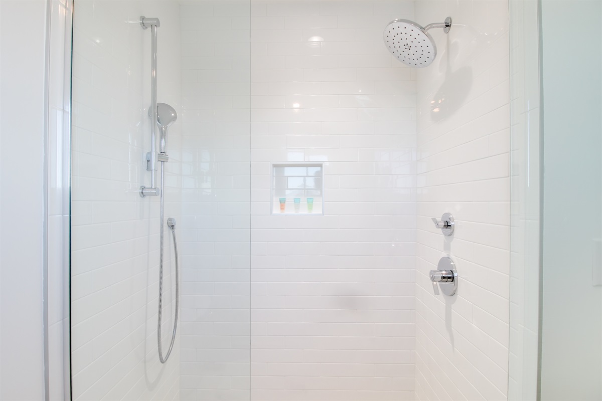 Bathroom 3 - Body Wash, Shampoo, & Conditioner Provided