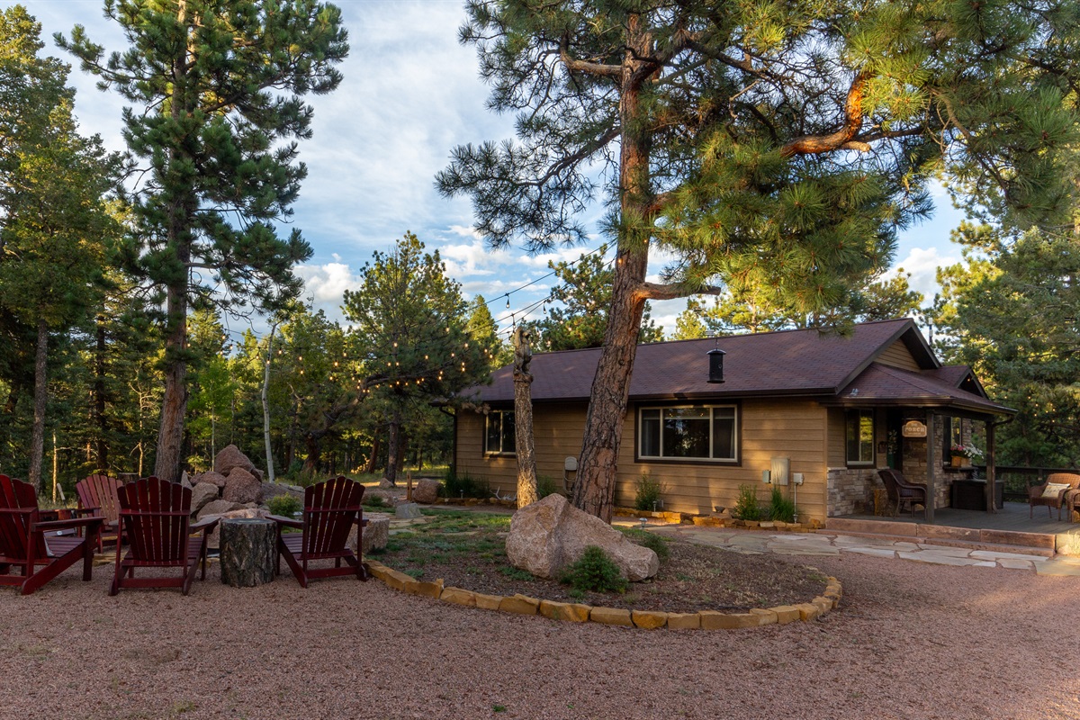 This cabin couldn't be cozier!
