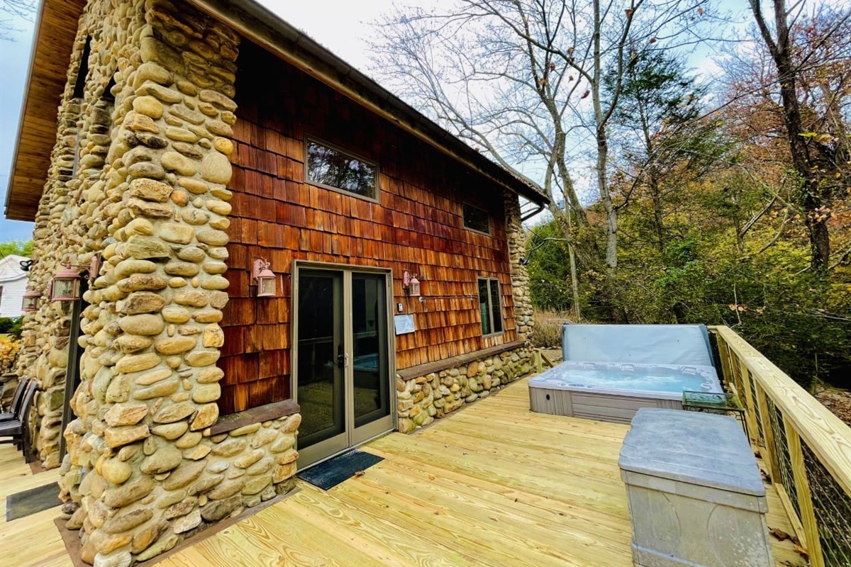 Private hot tub overlooking Spring Creek