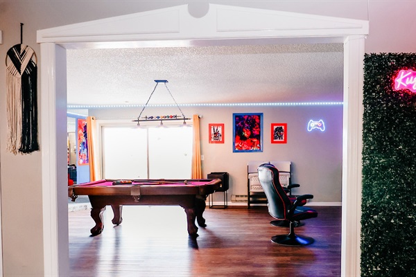 Welcome to KushKation: Where Gaming and Relaxation Meet in Style! 🎮🌿