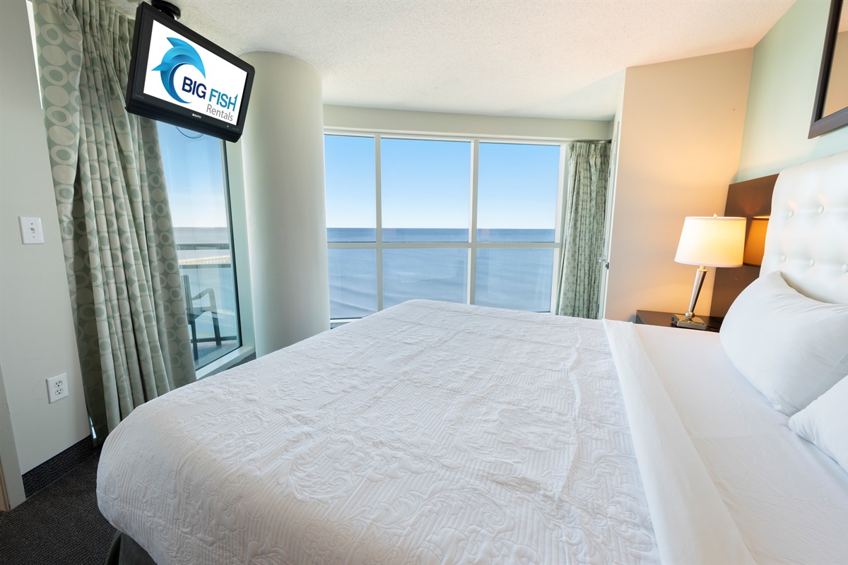 Stunning Bedroom Beautifully Decorated with Amazing Views (Room A)💫✨