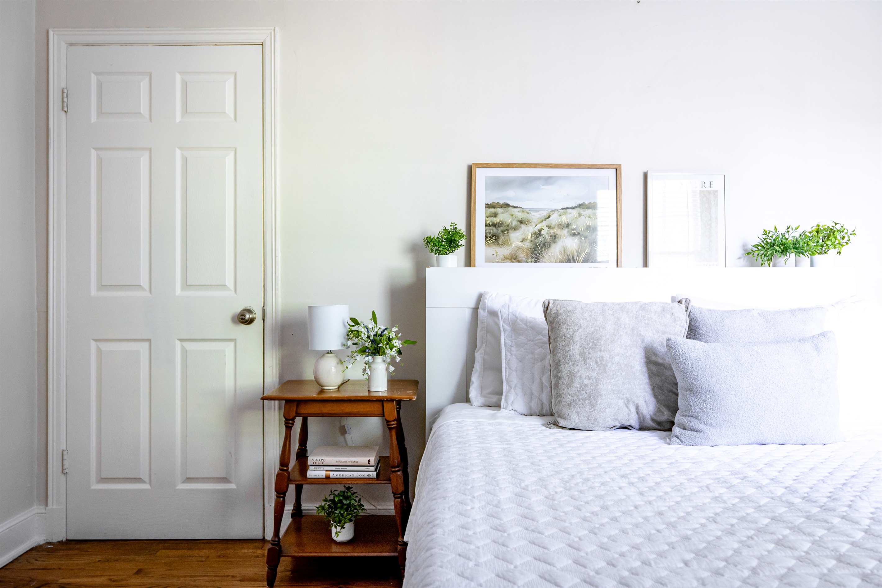 Bedroom with Queen bed and TV