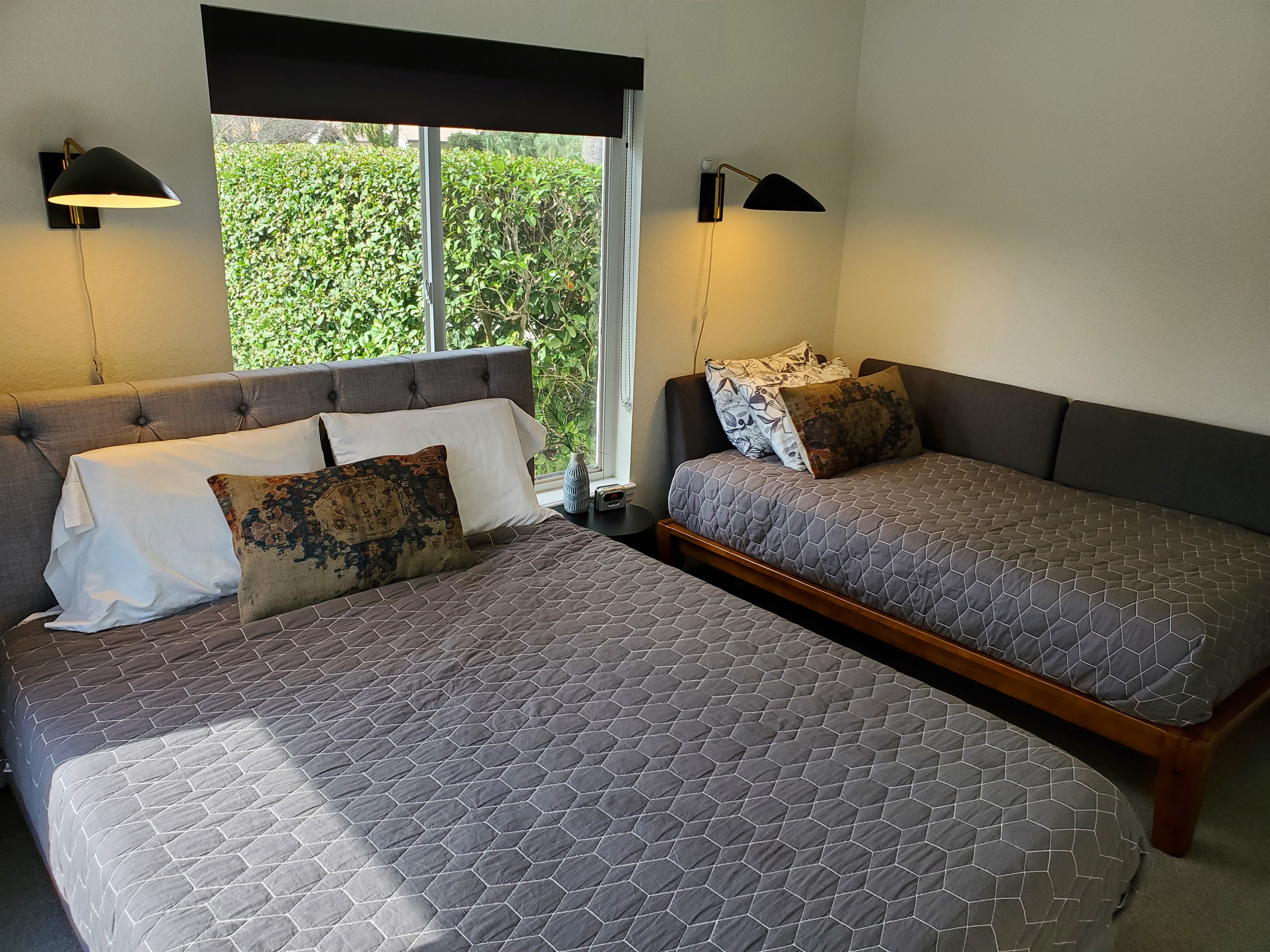 3rd bedroom with Queen bed and Twin bed