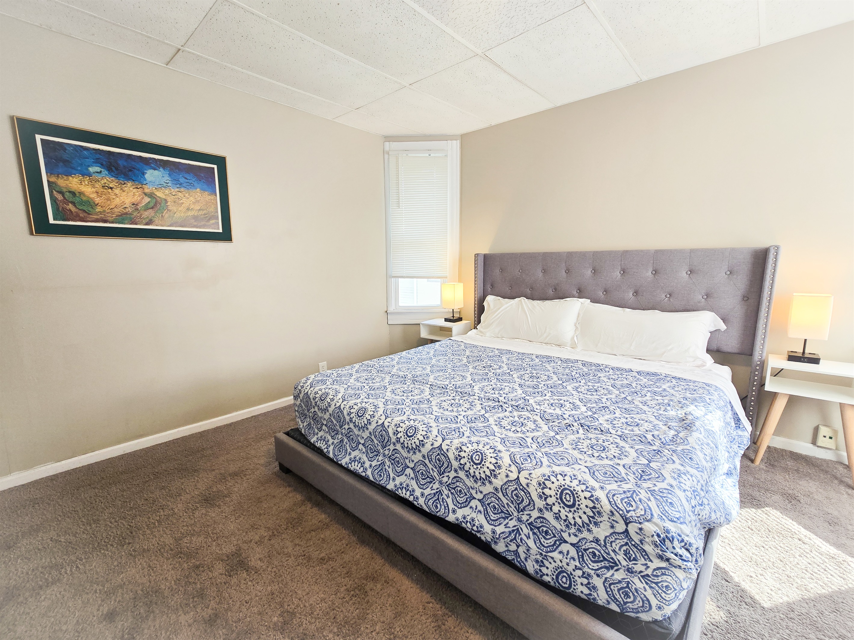 Second floor master w/ King bed