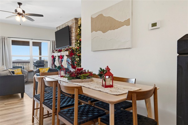 Holiday Dining Room