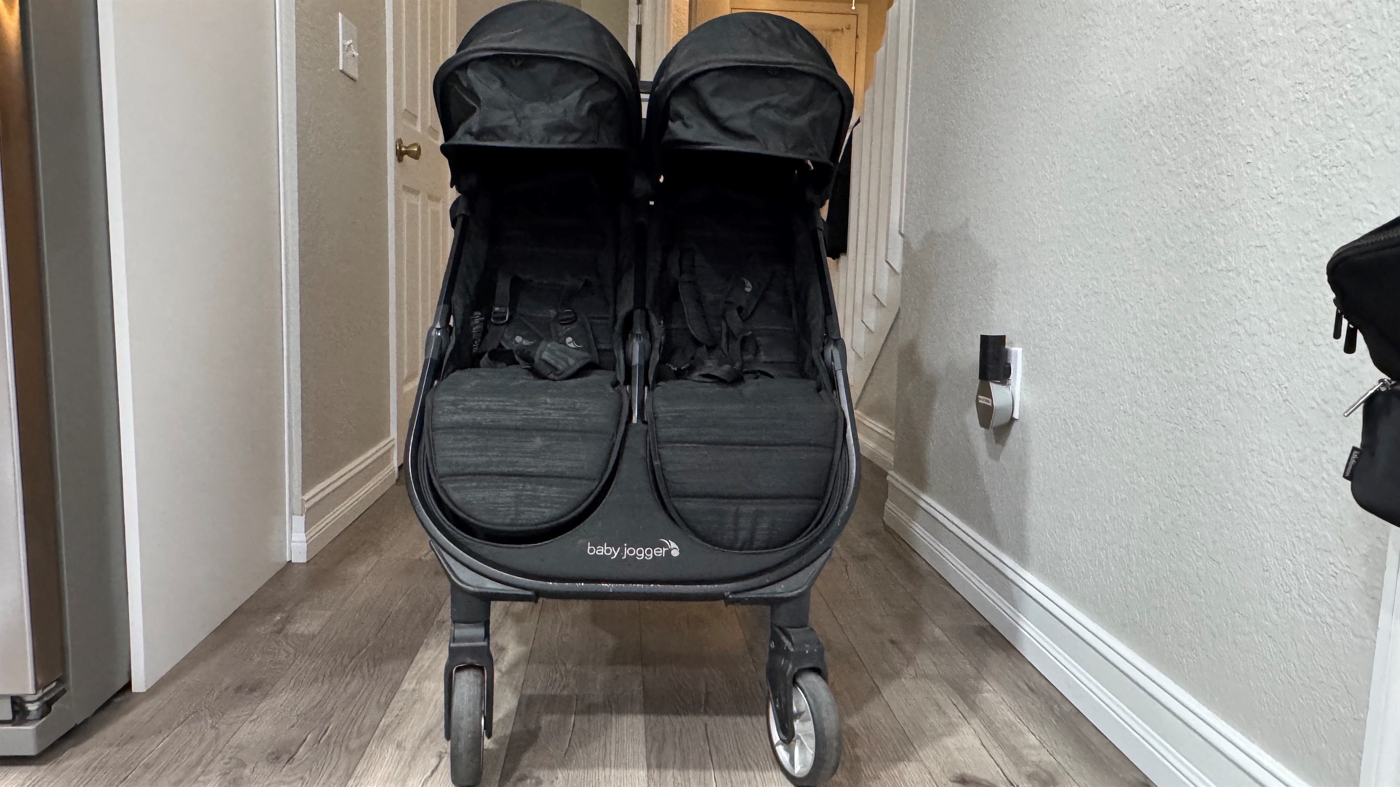 Two little adventurers? No problem! Our double stroller keeps them comfy.