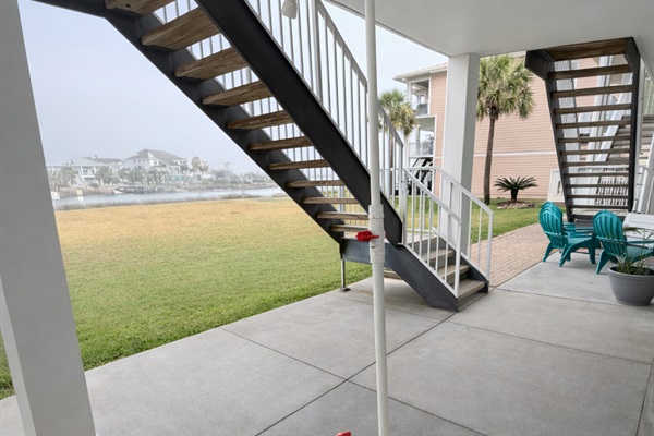 Private, covered outdoor shower area—great for rinsing off 