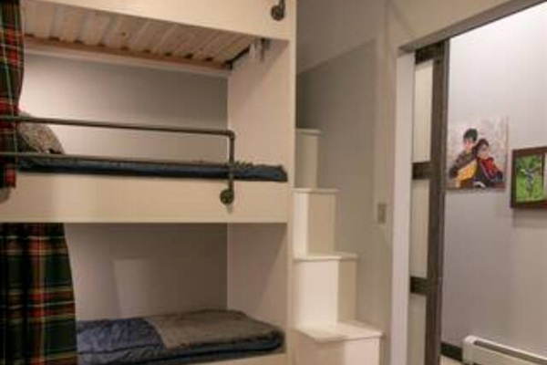 Second bedrooom - 3 bunks + full bed