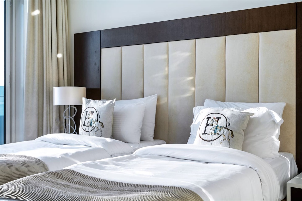Bedroom with panoramic view