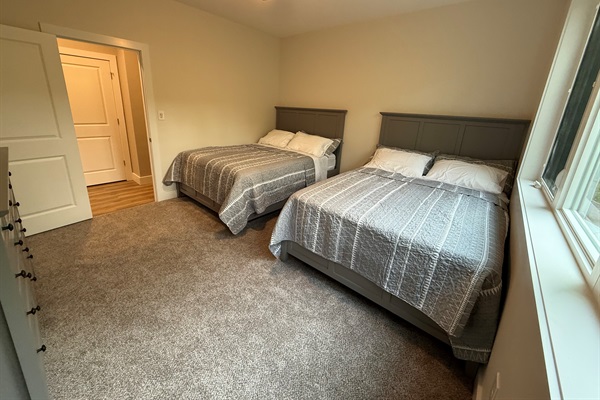 Double queen bedroom 2