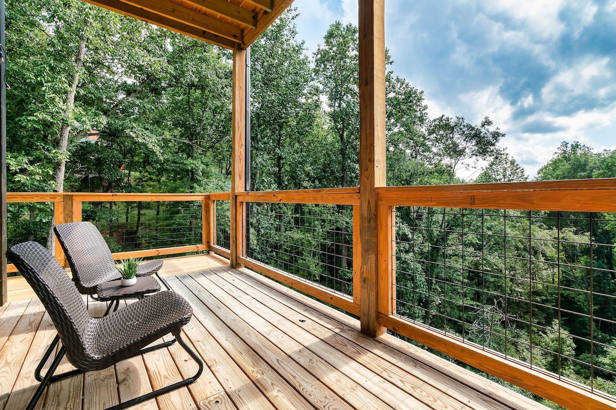 The spacious lower decks offers plenty of nature watching and long range views.