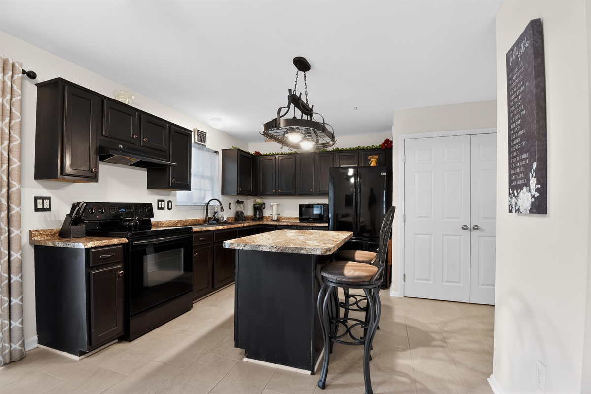 Chef-Ready Kitchen — Island Seating, Full Appliance Package, Coffee and Waffle Ready