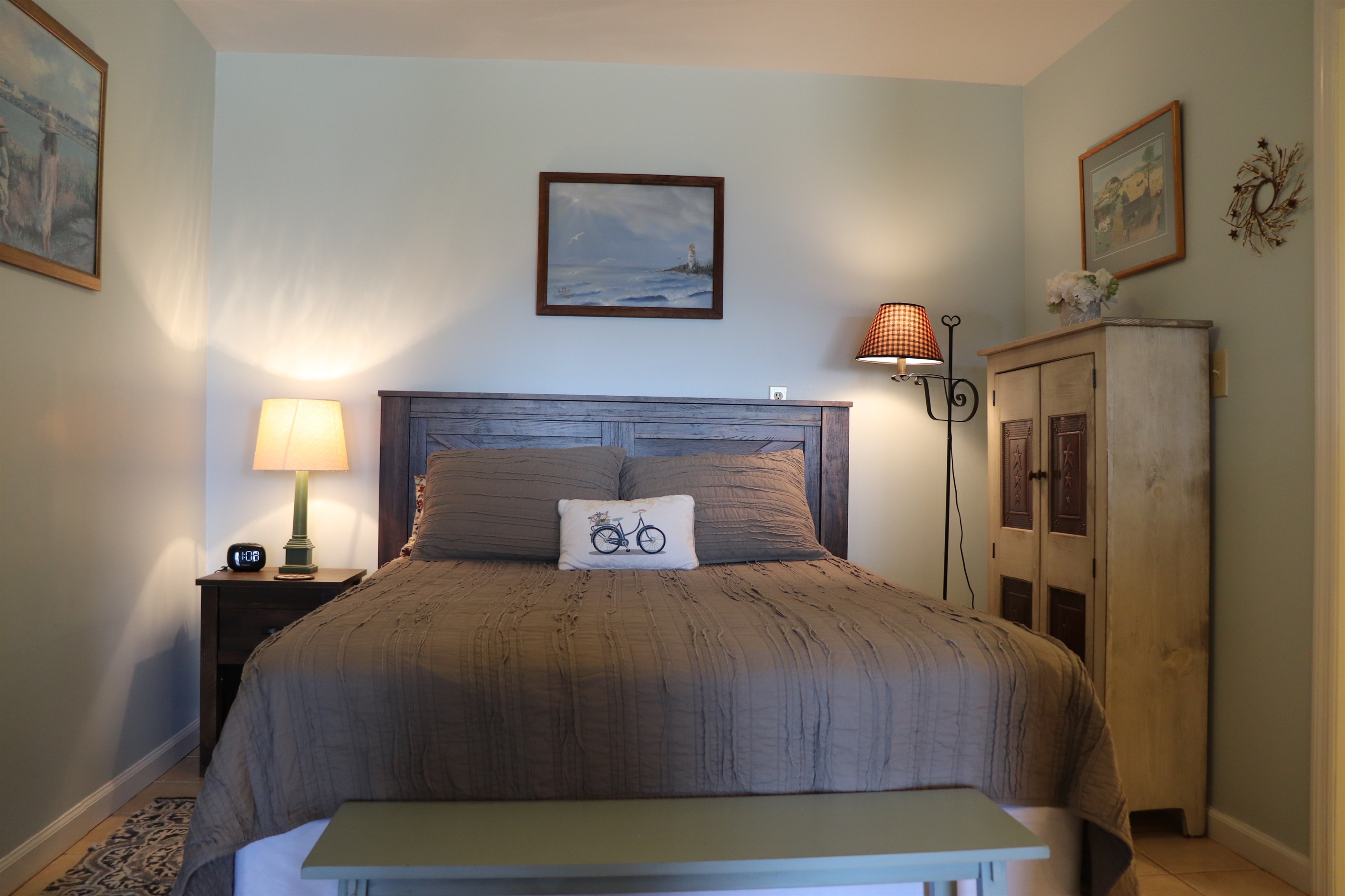 Queen Bed in studio