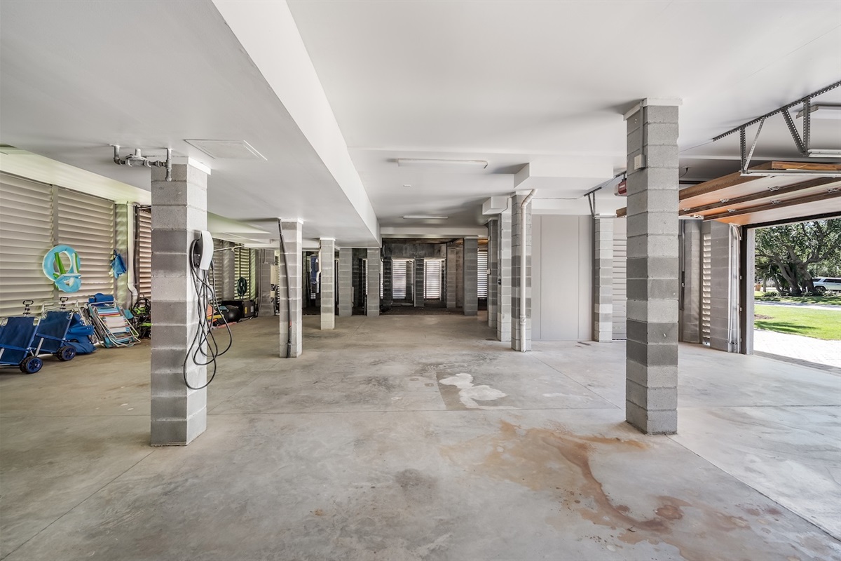 Garage Shore Thing | 4001 Palm Blvd | Isle of Palms, SC | IOP Escapes
