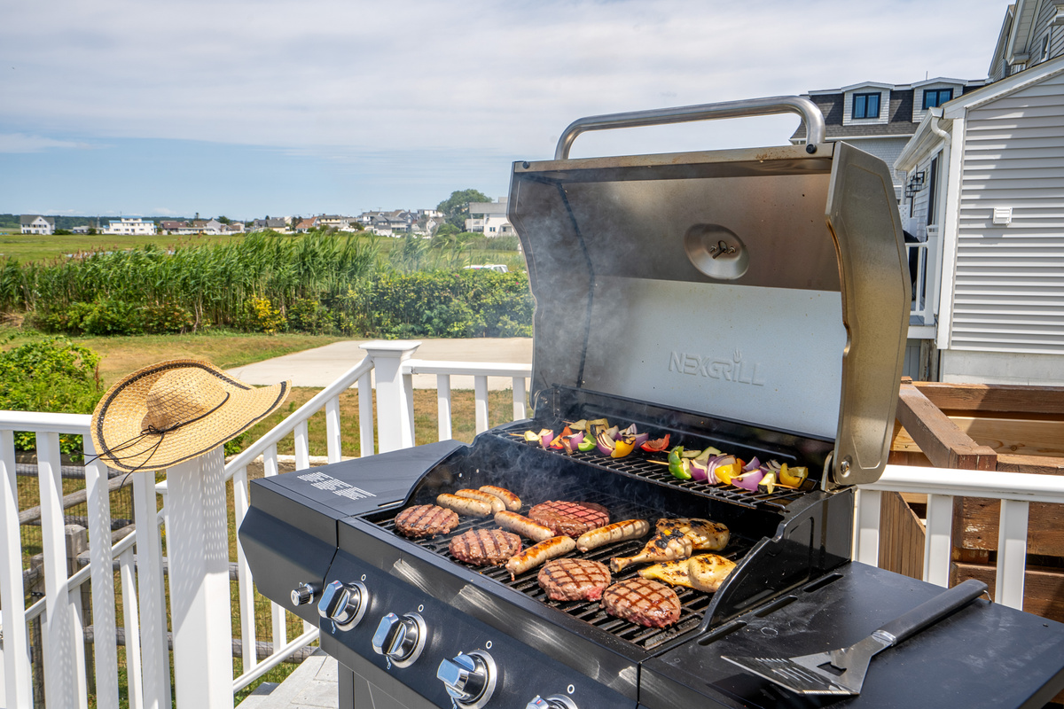 Fire up the grill and gather around the outdoor dining area for a memorable barbecue with family and friends!