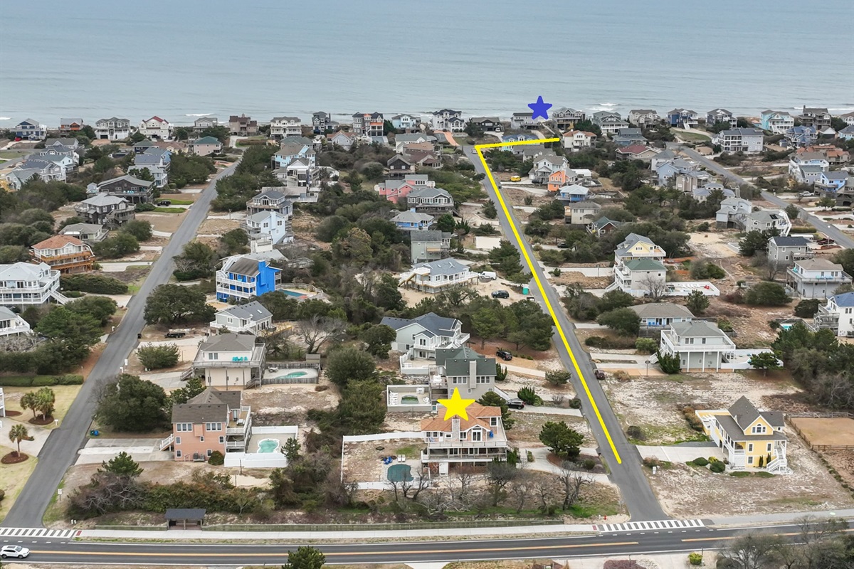 Path to the beach :) 