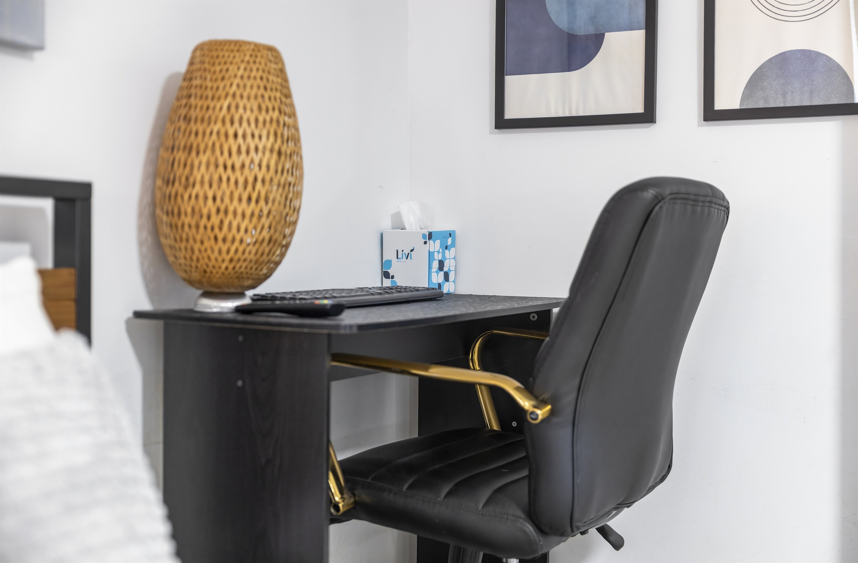 Set up your laptop at the dedicated workspace, stay productive when needed, then close it and enjoy the city on your terms.